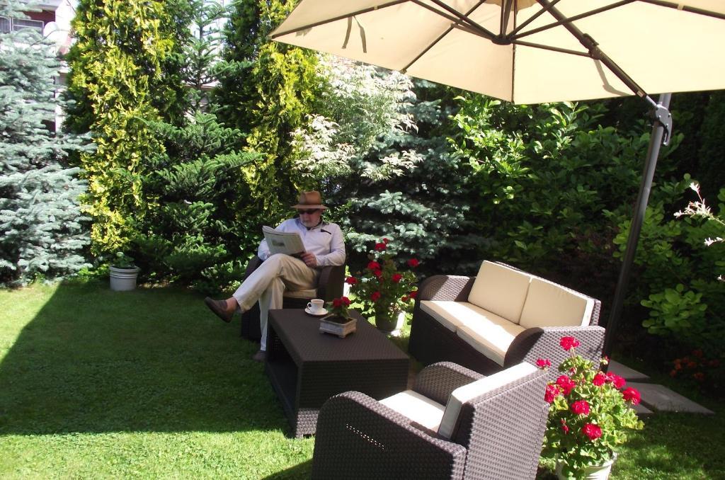 Villa Del Arte Bed & Breakfast Wadowice Buitenkant foto